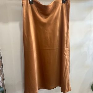 Rachel Zoe satin midi slip skirt new without tags on size 8